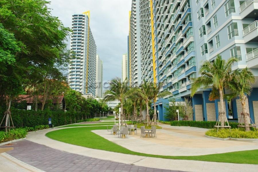 Lumpini Parkbeach Pattaya Pool View Bãi biển Jomtien Ngoại thất bức ảnh